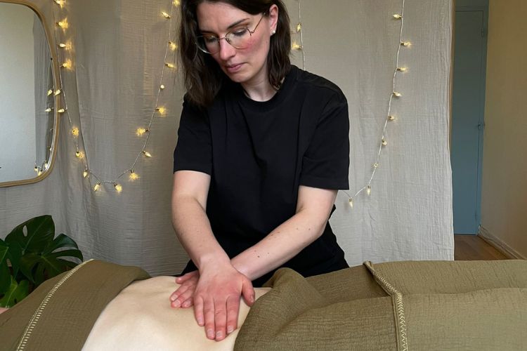 Massage stress anxiété Grenoble Massage stress et anxiété réalisé par Léa DELAHAYE proche de Grenoble